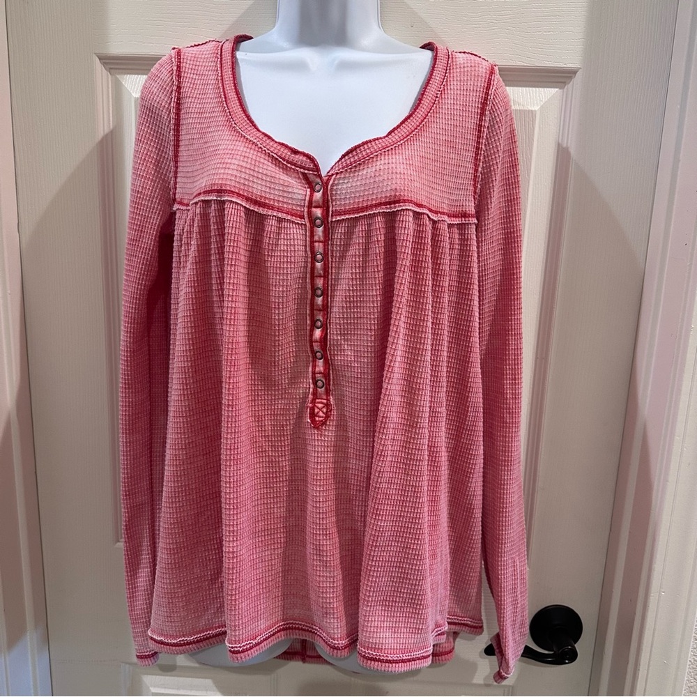 We The Free Kai Henley Waffle Knit Washed Out Red Long Sleeve Snap-Front Top Med - Picture 2 of 6